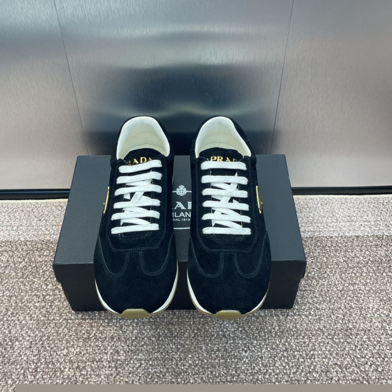 Pra*a casual shoes
